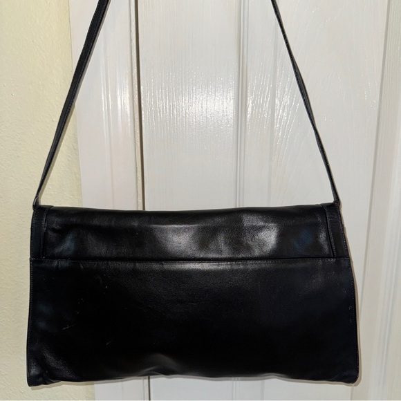 Zenith Italy Black Leather Bag with Gold Accent - Picture 3 of 5